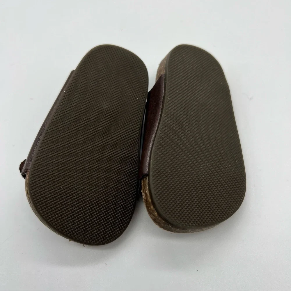 Old Navy Brown‎ Velcro Sandals